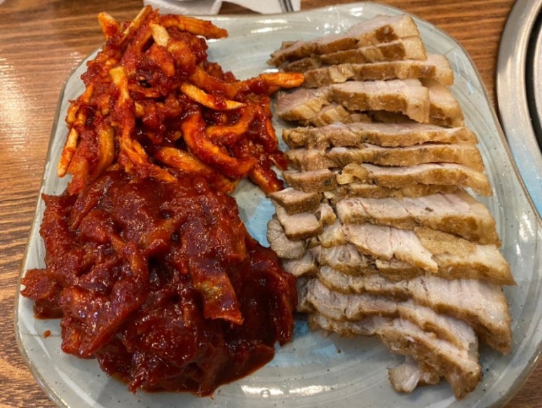 장터보쌈 이미지