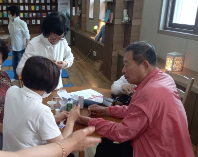 (주)투웰브마운틴즈 이미지