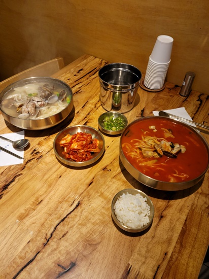 더칼국수 이미지