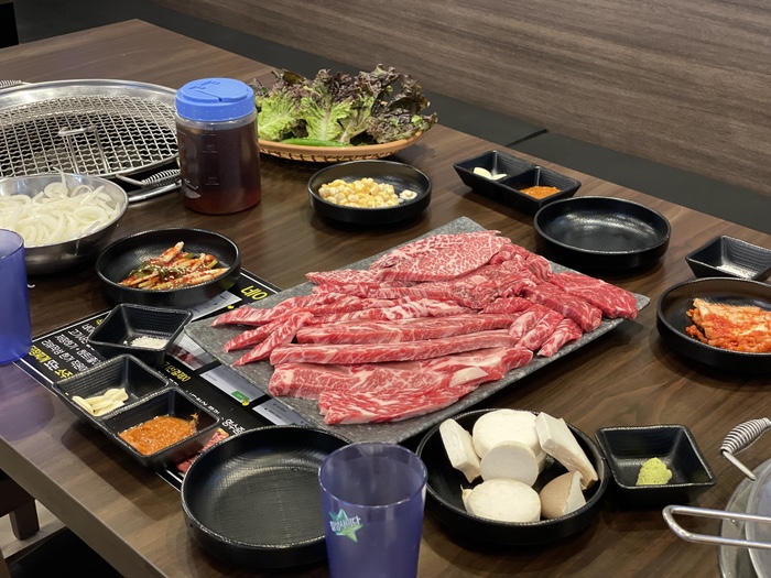 웃소 이미지