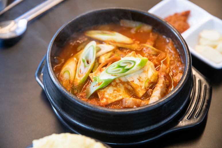첨단솥뚜껑삼겹살 이미지