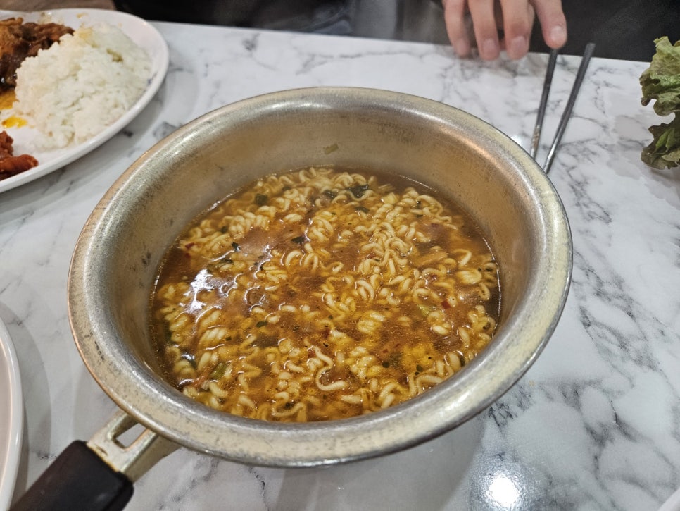돼지네밥상 이미지