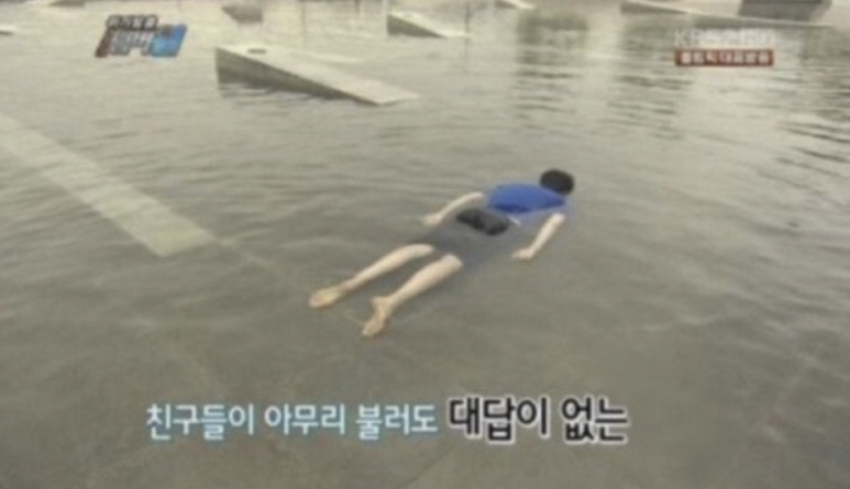 디자인스웨터 이미지