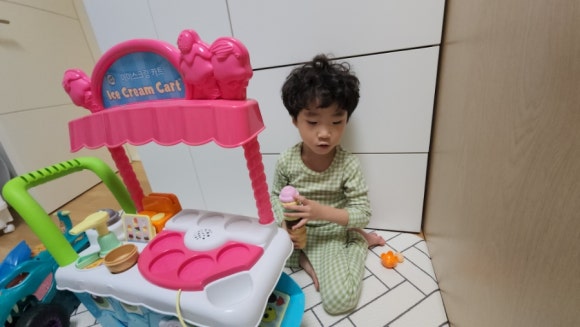 모퉁이초밥 이미지