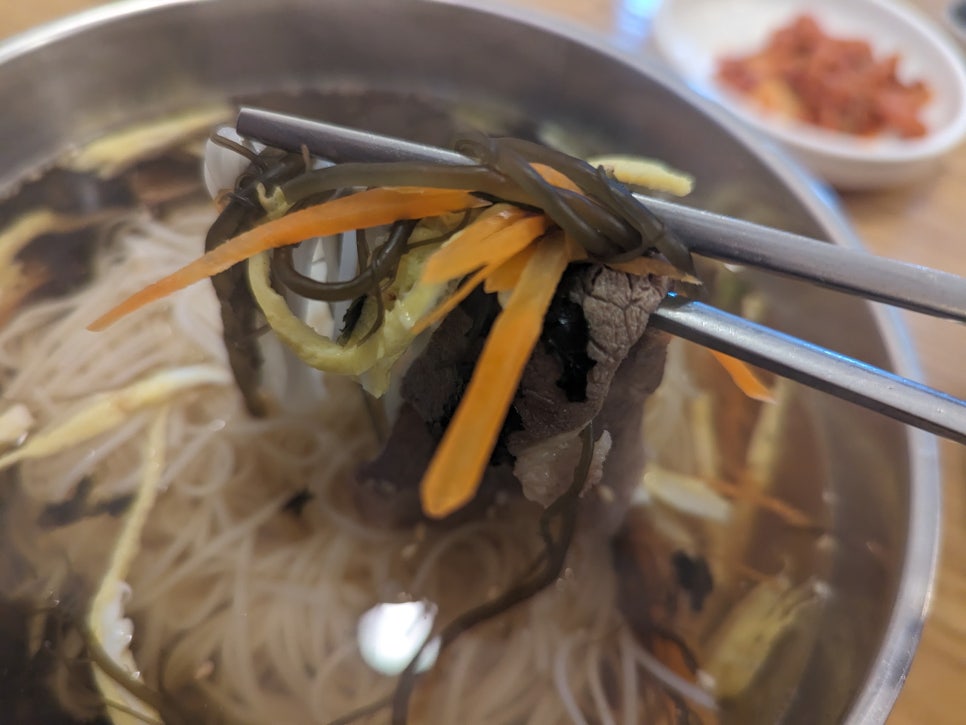 구수리잔치국수 이미지