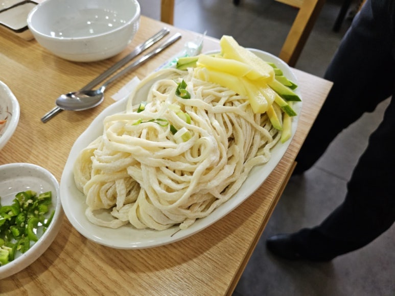 즉석해물손칼국수 이미지