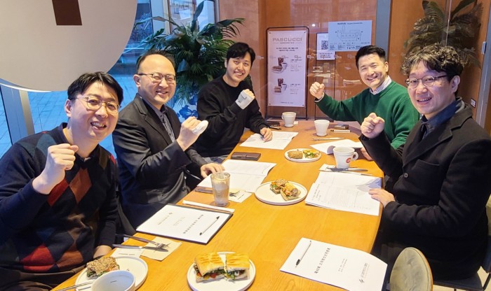 청룡서적 이미지