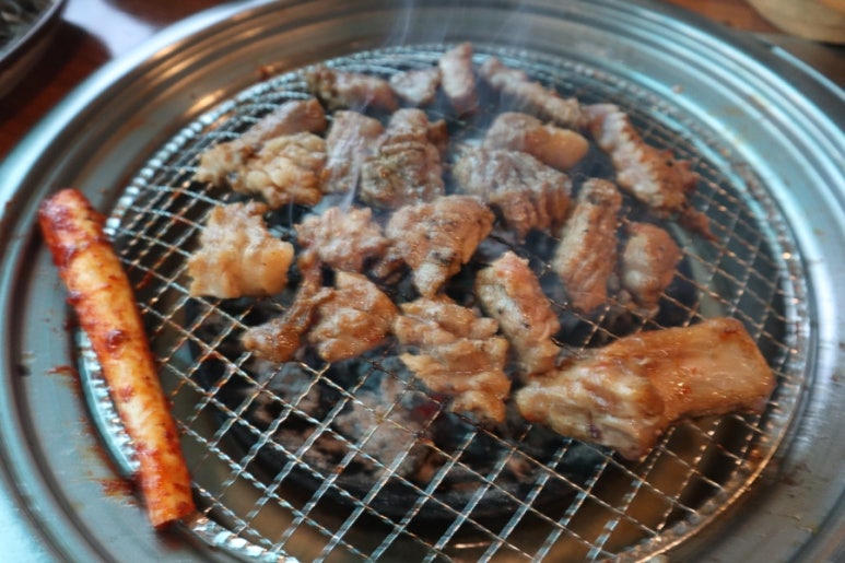 친절생고기 이미지