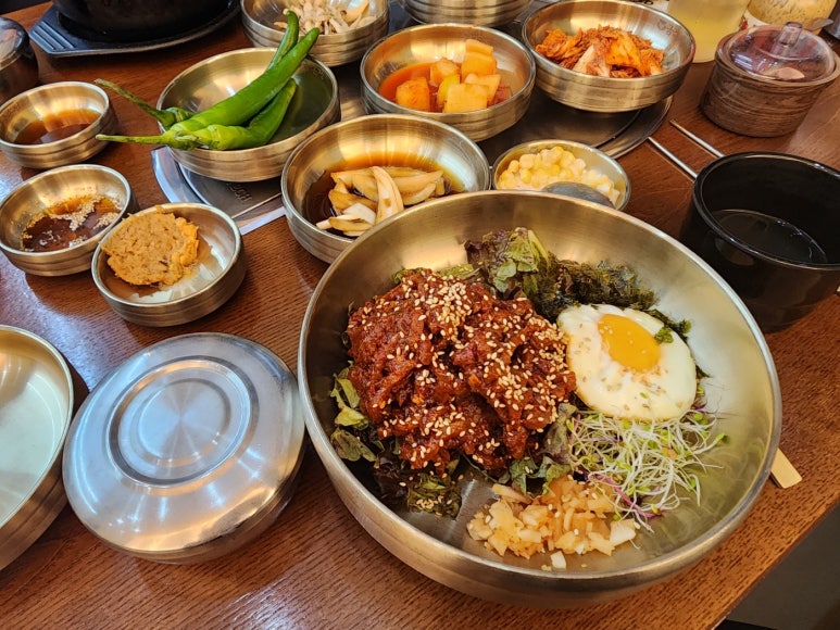 곱빼기육회 이미지