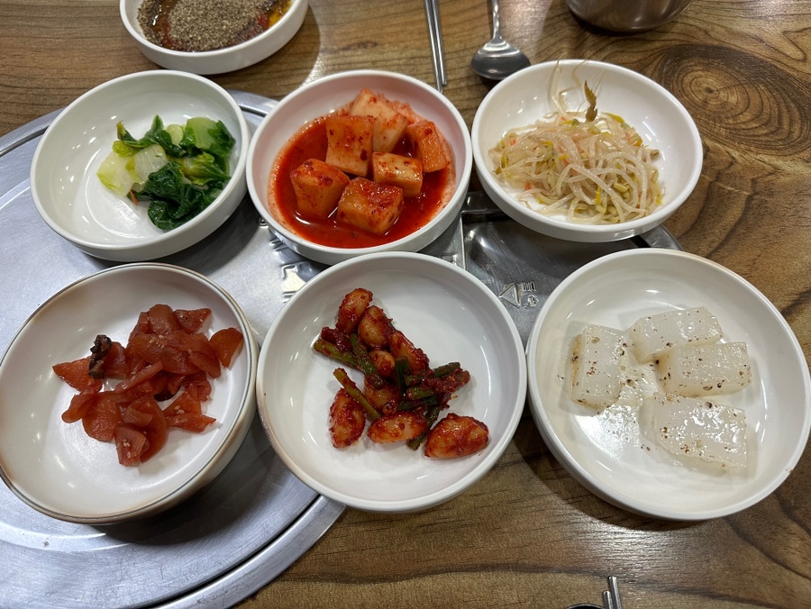 큰손생오리흑염소 이미지