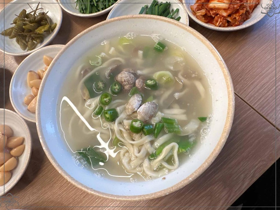 고향굴칼국수 이미지