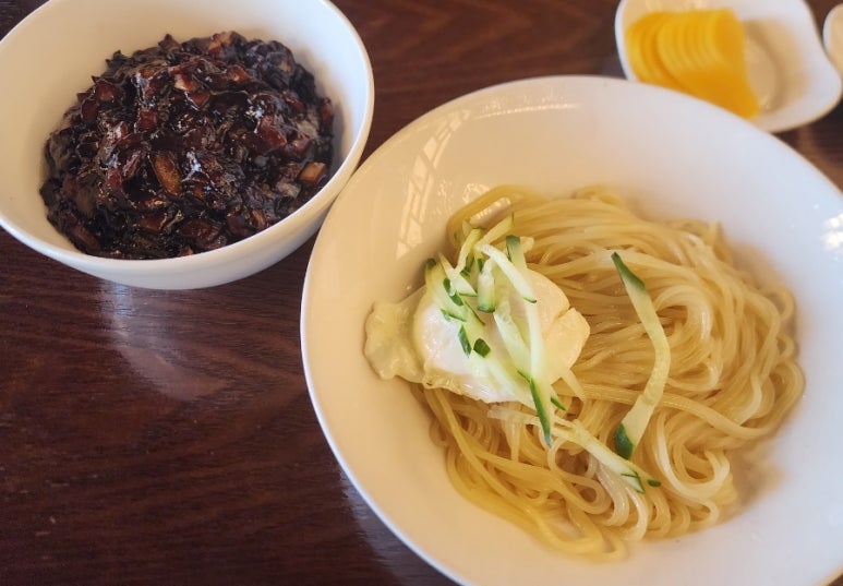 유니사내식당 이미지