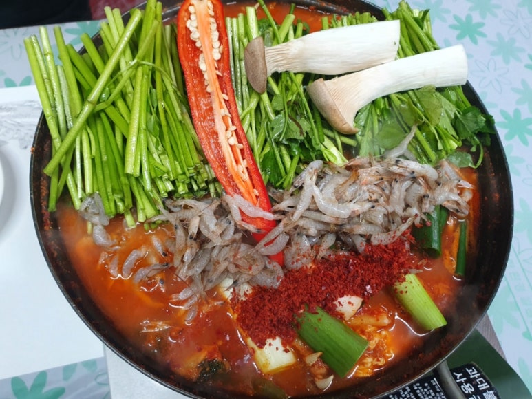 동강민물매운탕 이미지
