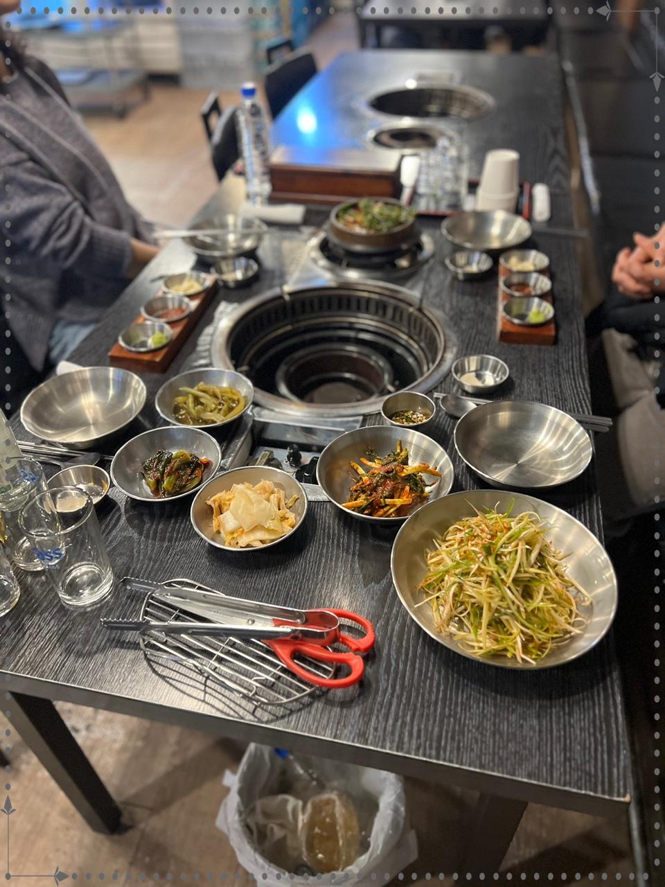 깍뚝집 이미지