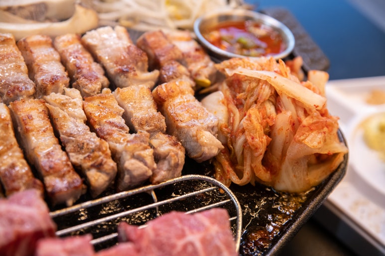 첨단솥뚜껑삼겹살 이미지