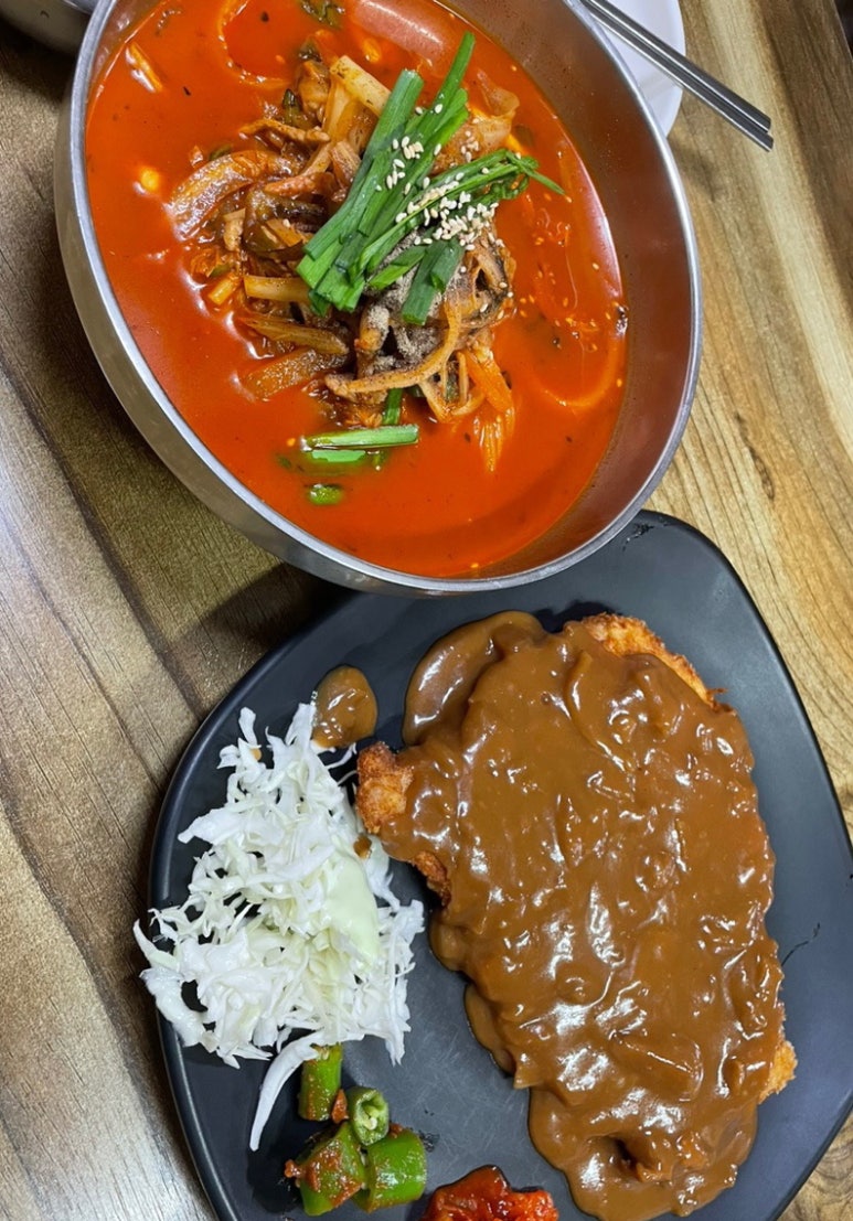 강릉교동짬뽕돈가스 이미지