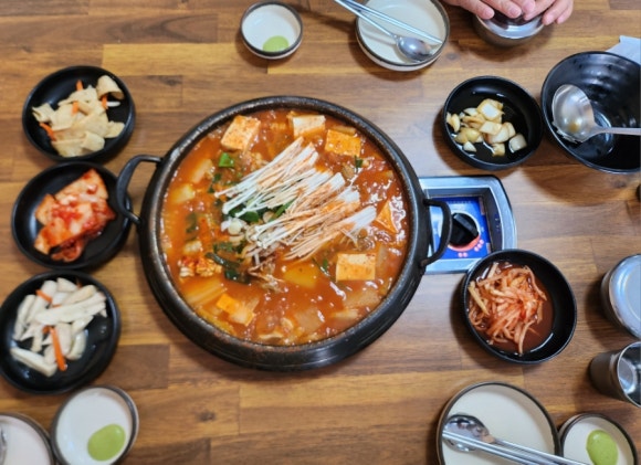 뚝배기동태탕해물찜 이미지