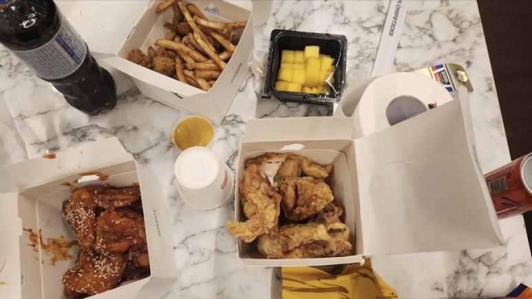 치킨플러스창촌점 이미지
