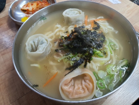순봉홍두깨손칼국수 이미지