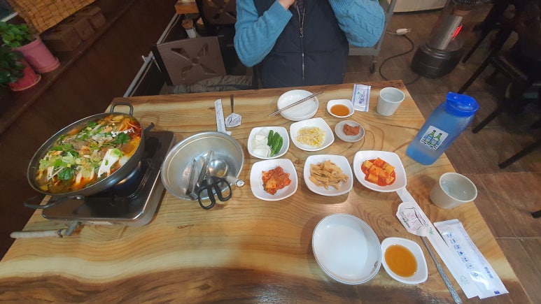 복돼지뼈다귀감자탕 이미지