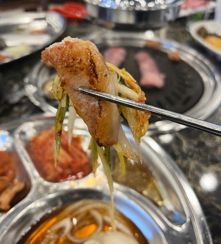 새찬축산식당 이미지