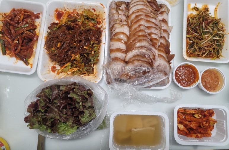 장충동왕족발보쌈연수동 이미지