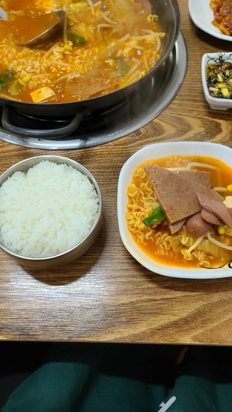 옥천등갈비 김치찜 이미지