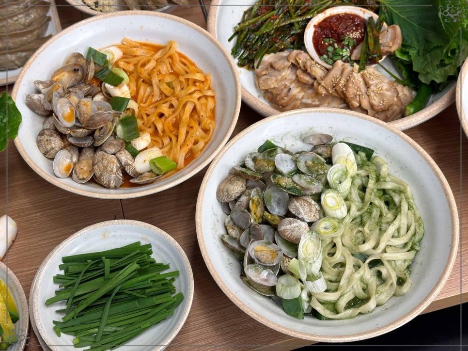 고향엄마손생바지락칼국수 이미지
