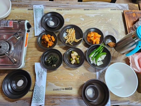 산야초한방백숙 이미지