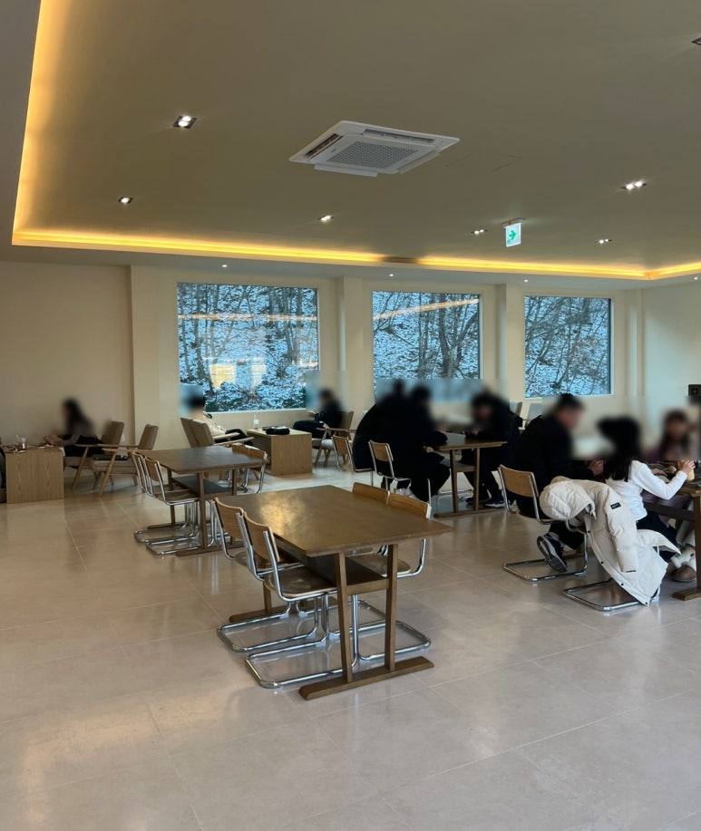 카페로에르츠 이미지