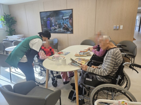 골든파인트리 이미지