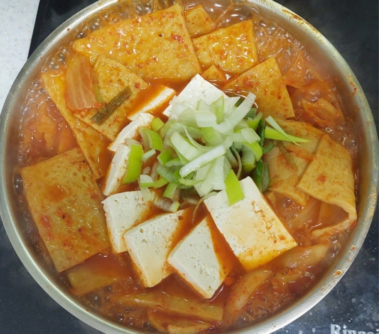 통통김치찌개 이미지
