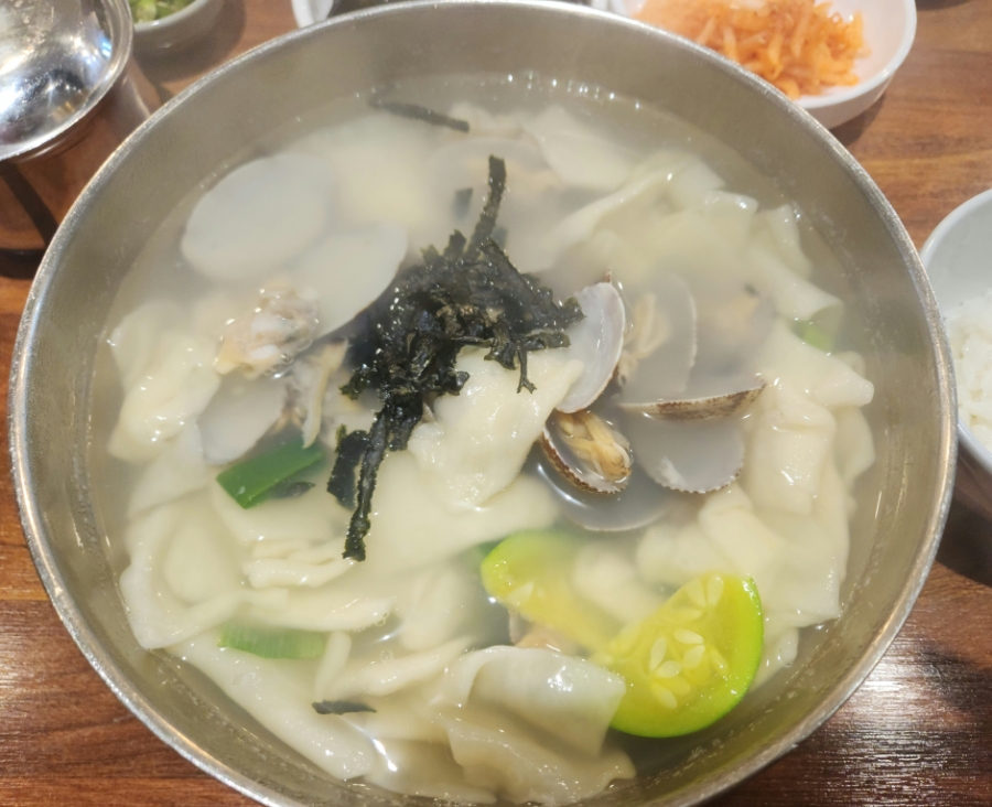 세연칼국수 이미지
