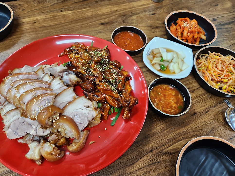 북문족발보쌈 이미지