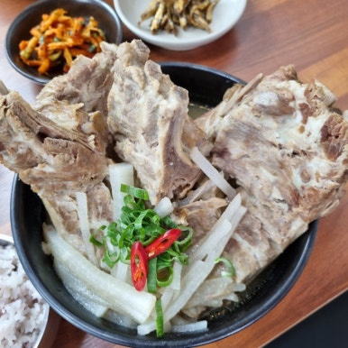제주접작뼈국 이미지
