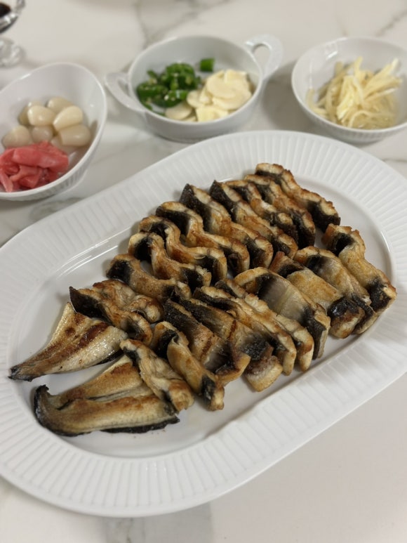 모순자민물장어 이미지