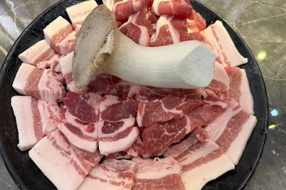 숯불지리산흑돼지 이미지