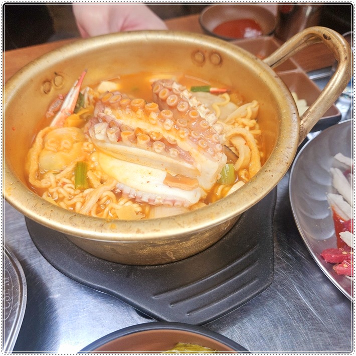 누렁소앤도새기 이미지