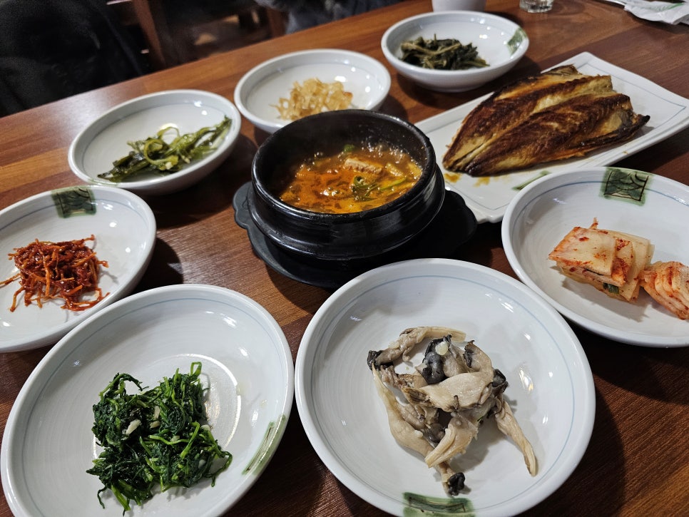 산들가정식백반 이미지