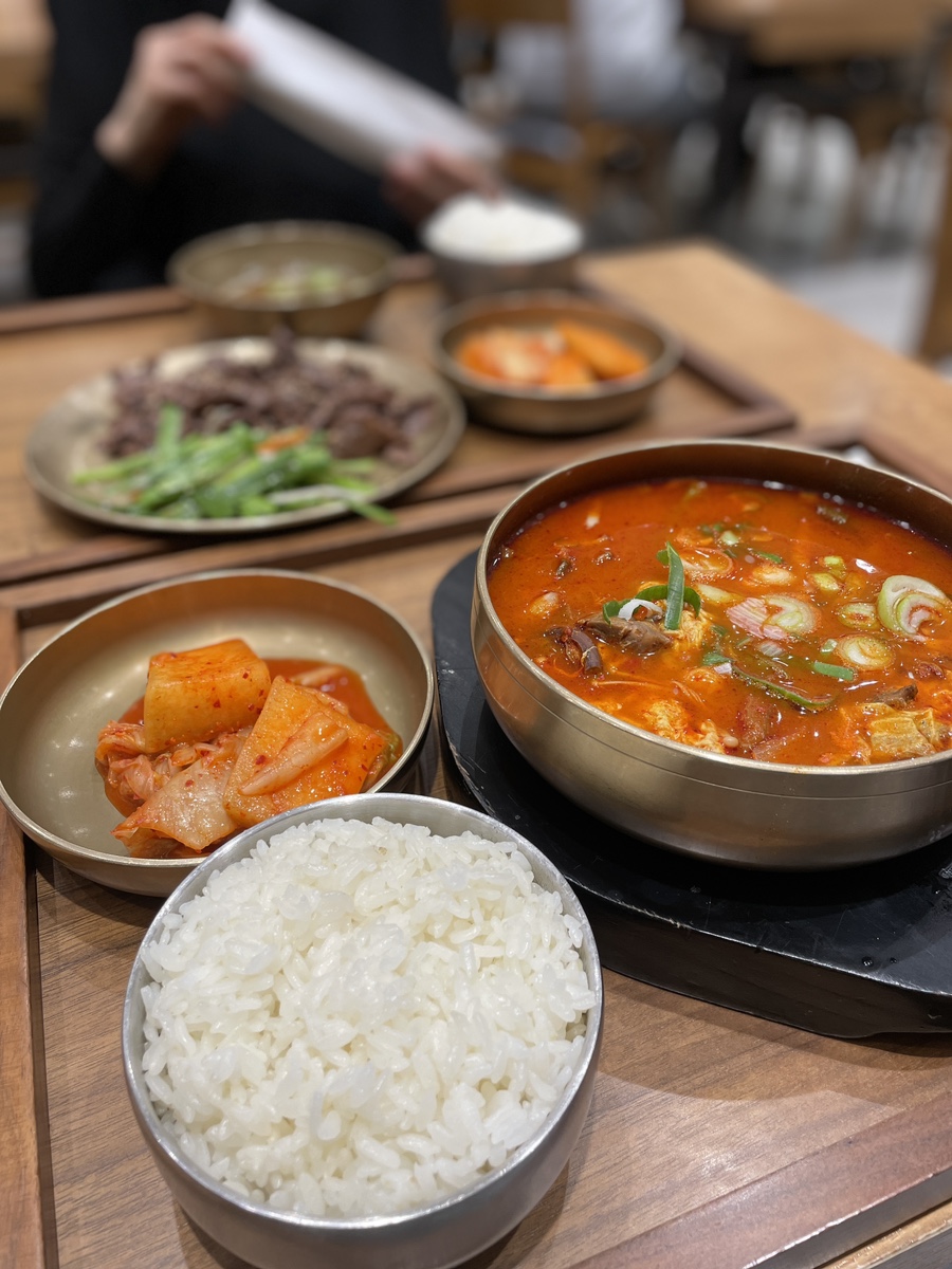 이여곰탕 롯데몰수원점 이미지