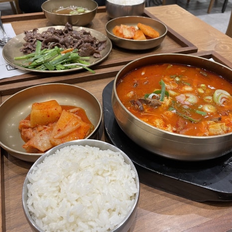 이여곰탕 롯데몰수원점 이미지