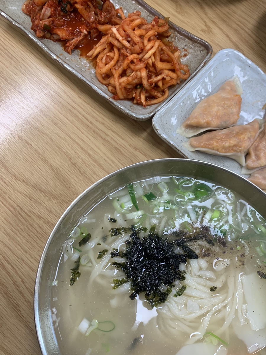 월송만두칼국수 이미지