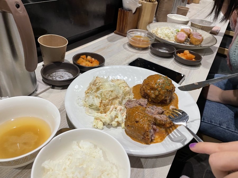 봄돈카츠 이미지