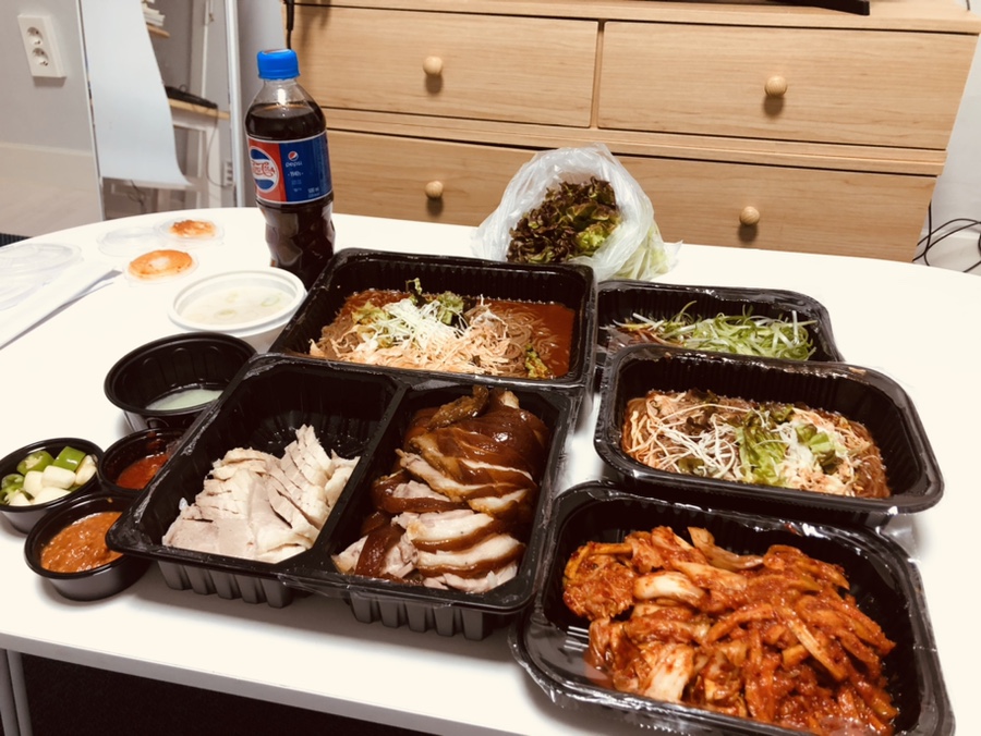돈돈보쌈족발 이미지
