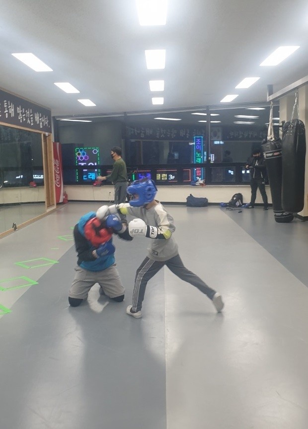 김정완챔피언짐 이미지