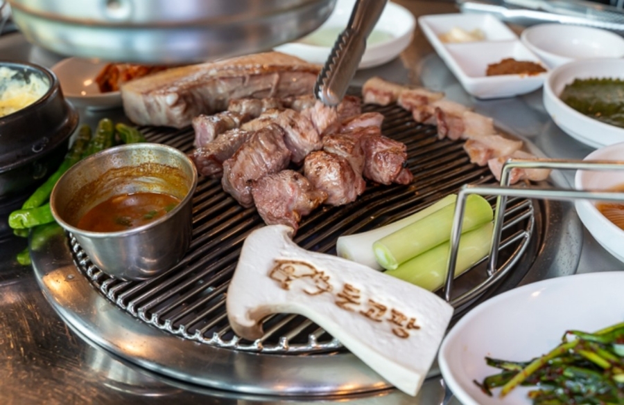 산방산흙돼지맛집 이미지