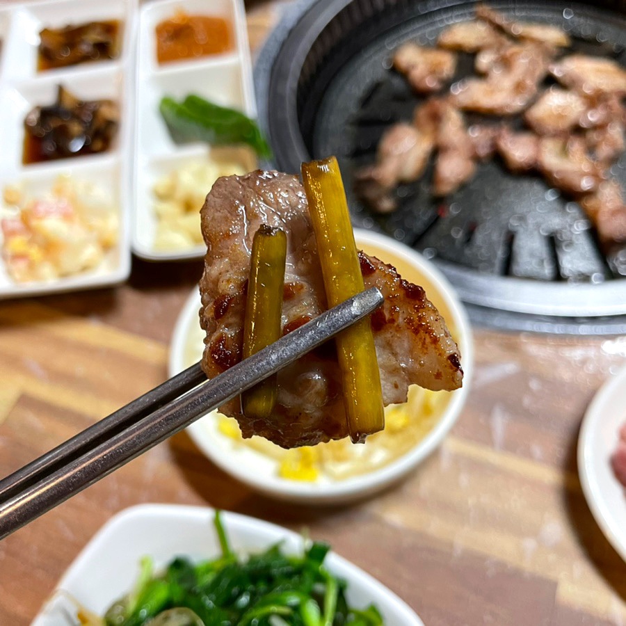 시장숯불뒷고기 이미지