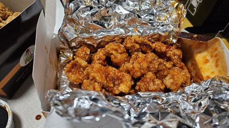 알맹치킨 이미지