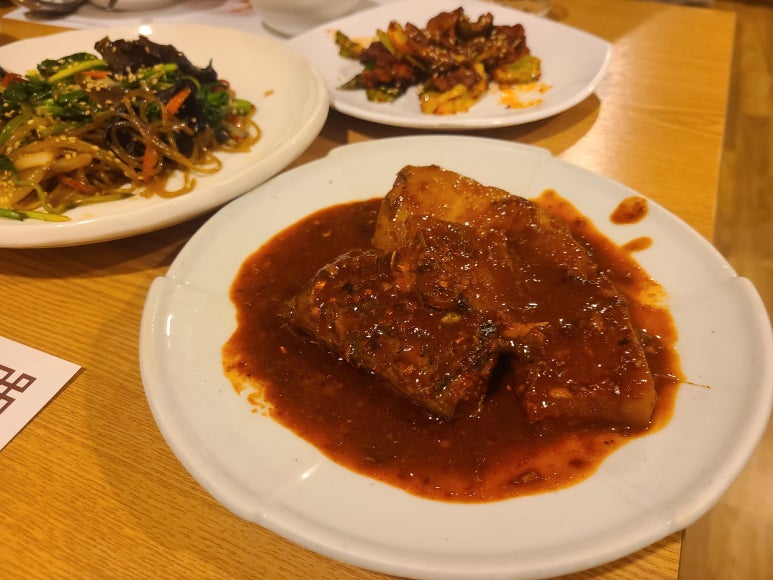 토담 대표 사진