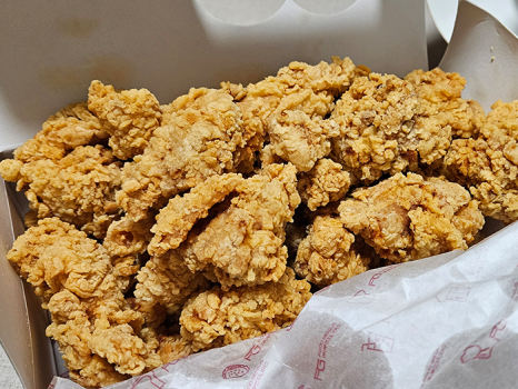 알맹치킨 이미지